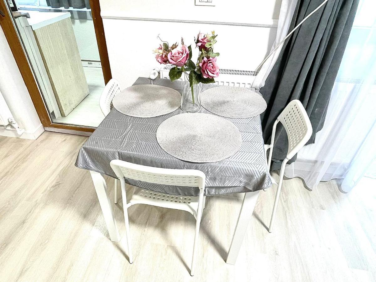 Baneasa Luxury Apartaments Bucarest Esterno foto