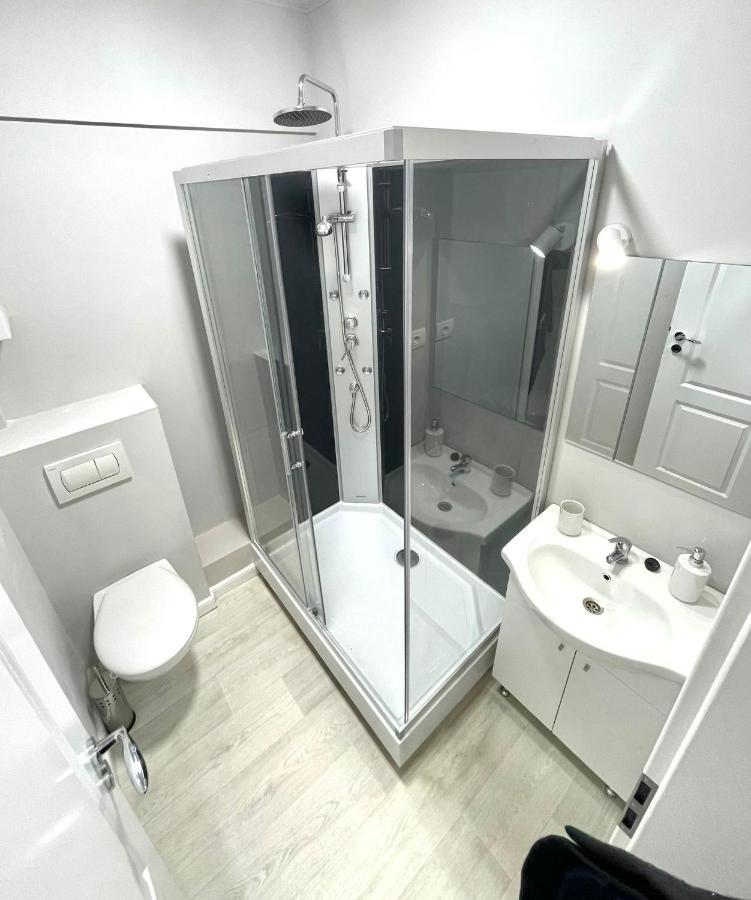 Baneasa Luxury Apartaments Bucarest Esterno foto