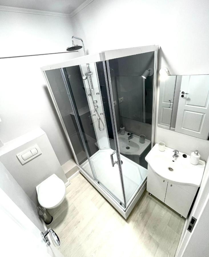 Baneasa Luxury Apartaments Bucarest Esterno foto