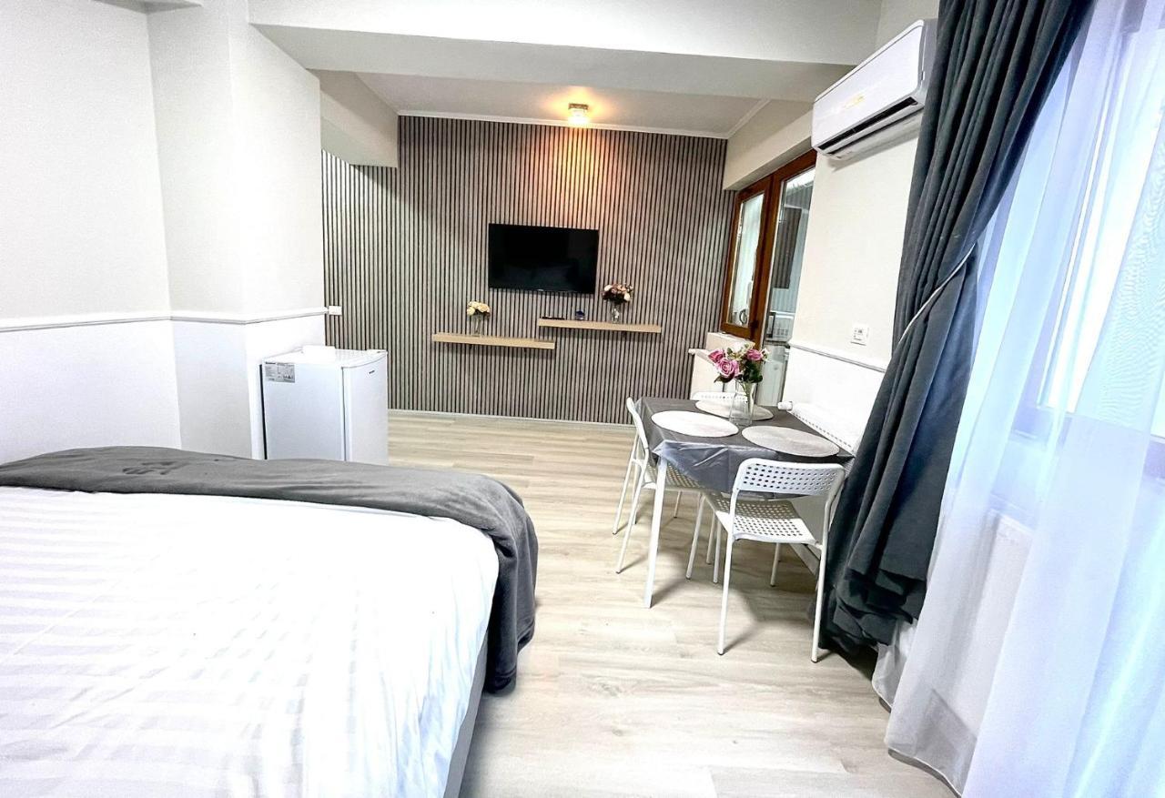 Baneasa Luxury Apartaments Bucarest Esterno foto
