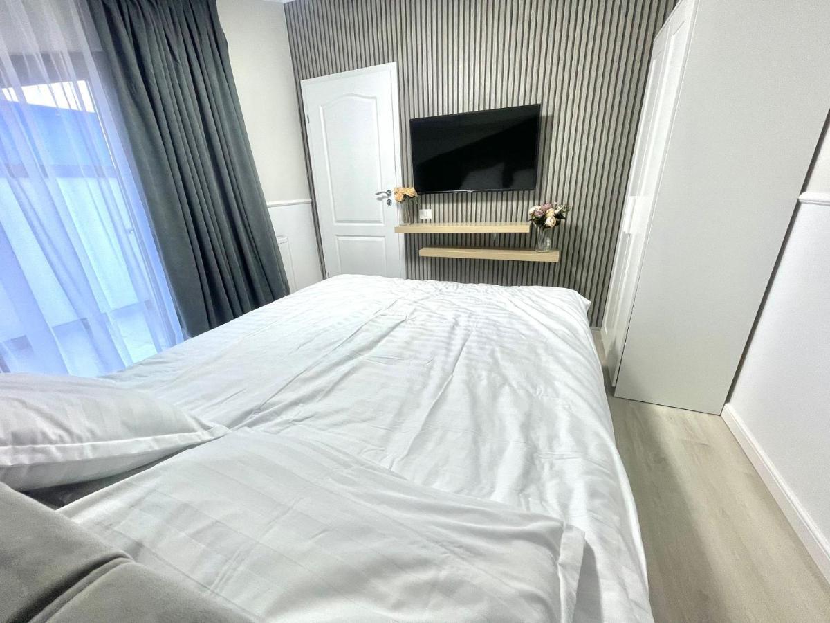Baneasa Luxury Apartaments Bucarest Esterno foto