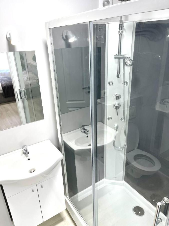 Baneasa Luxury Apartaments Bucarest Esterno foto
