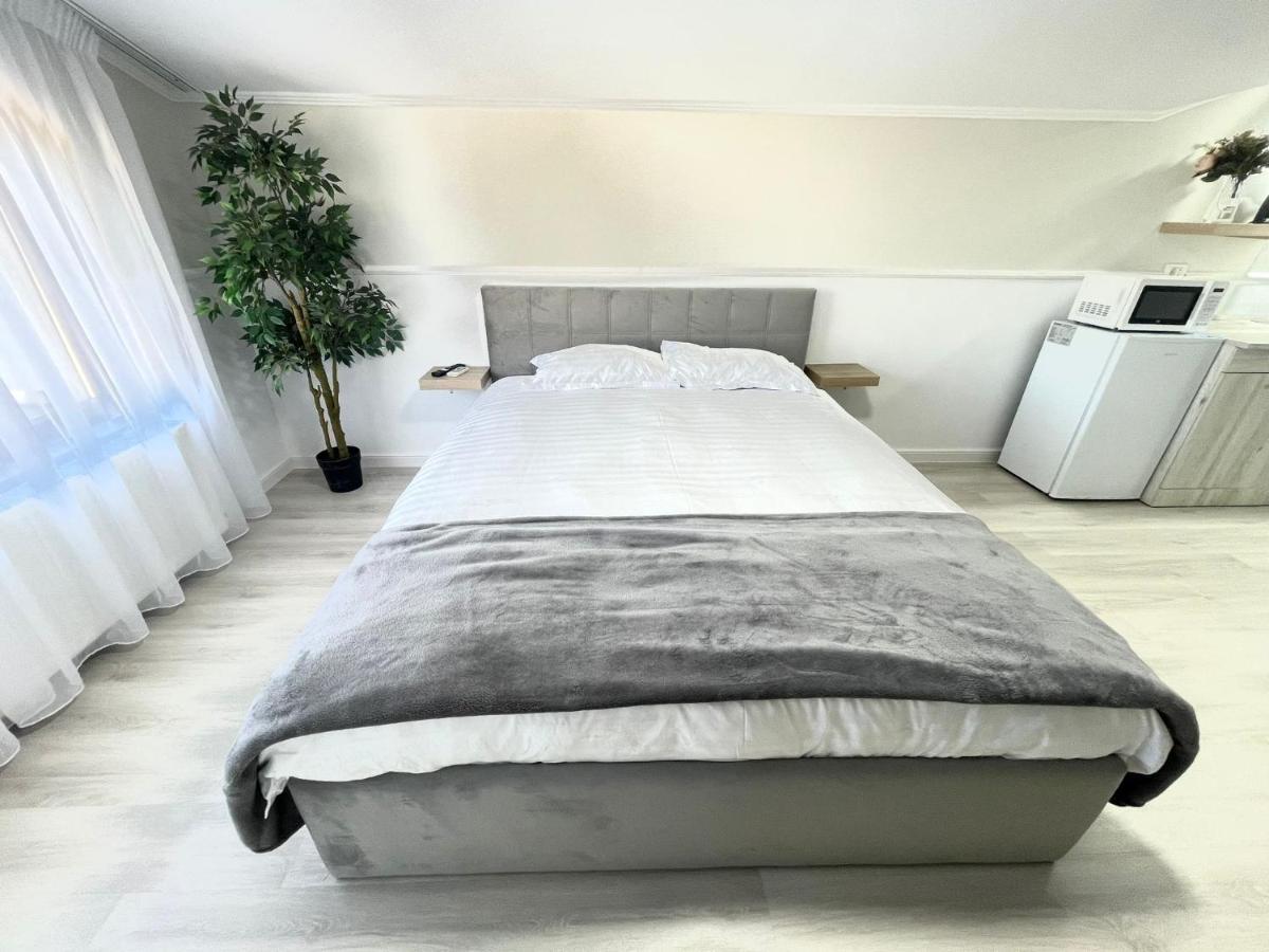 Baneasa Luxury Apartaments Bucarest Esterno foto
