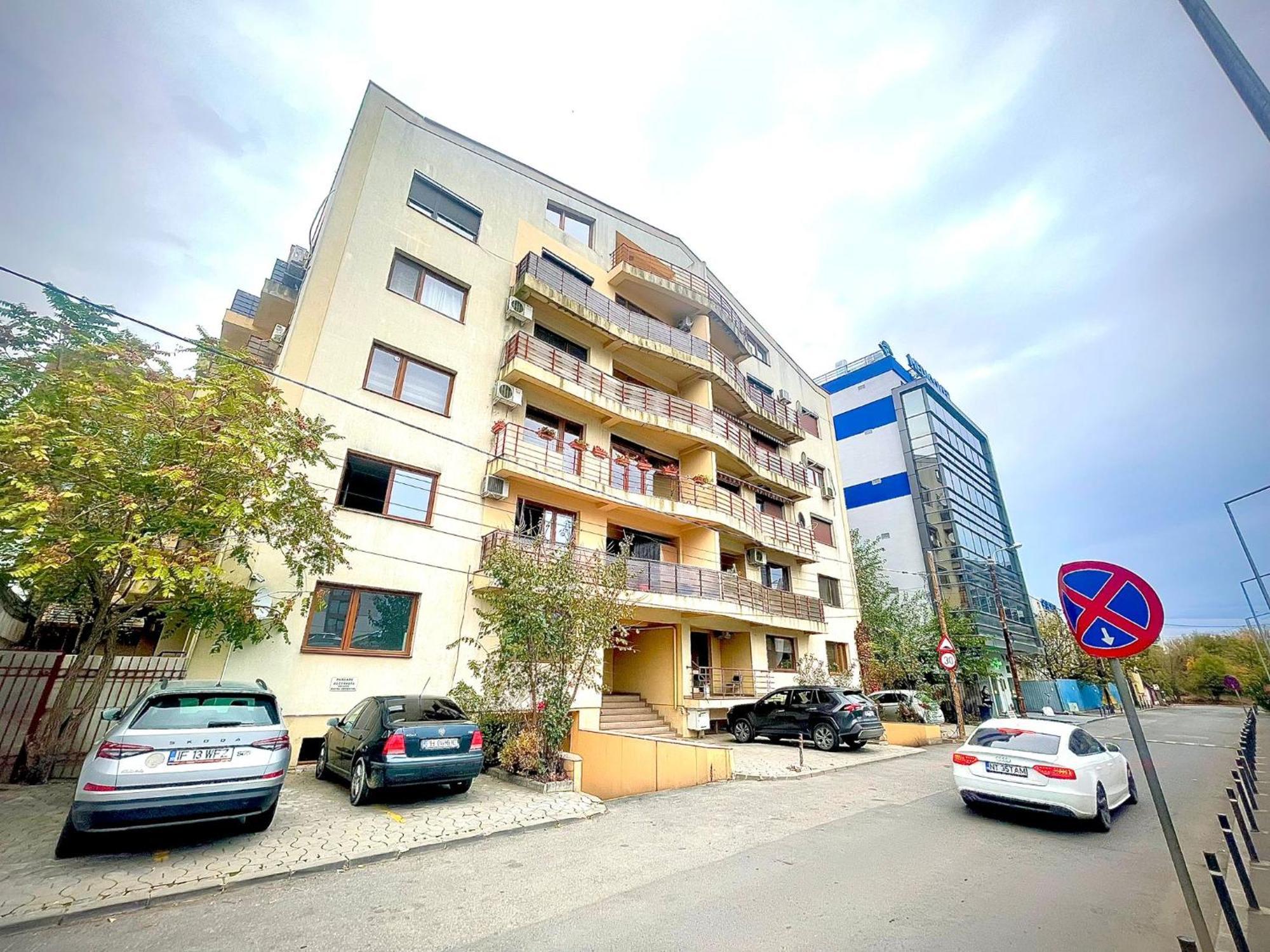 Baneasa Luxury Apartaments Bucarest Esterno foto
