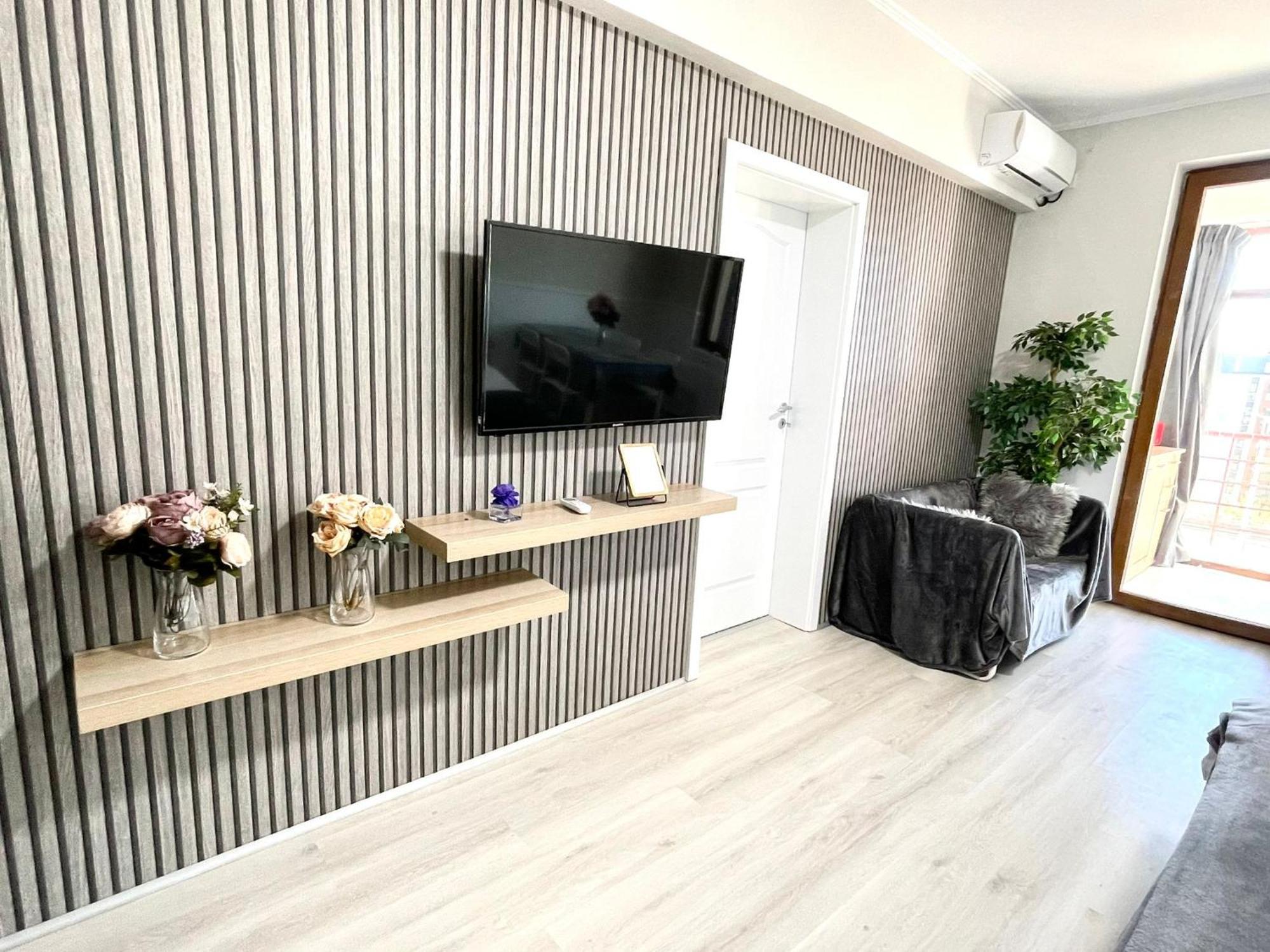 Baneasa Luxury Apartaments Bucarest Esterno foto