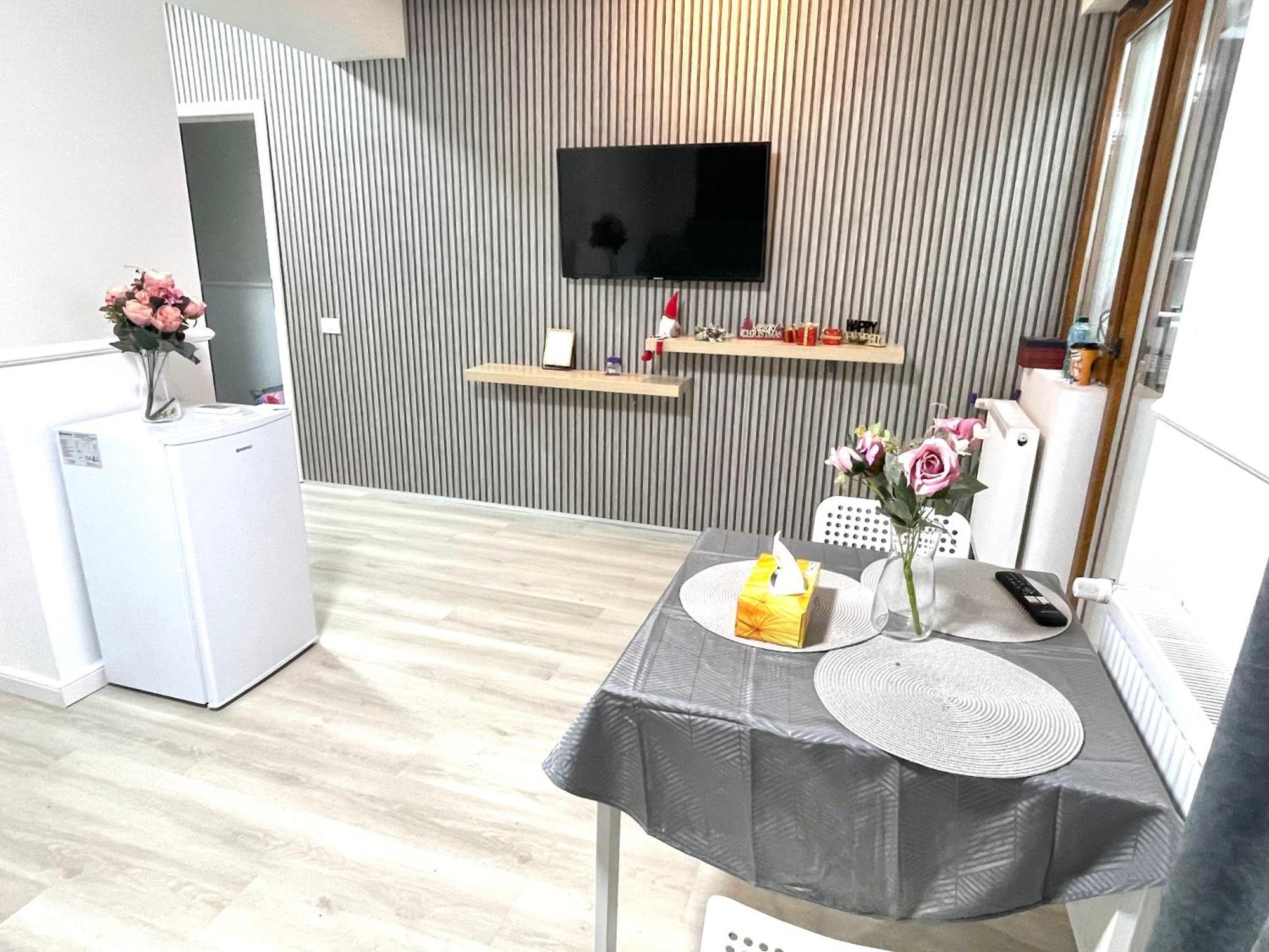 Baneasa Luxury Apartaments Bucarest Esterno foto